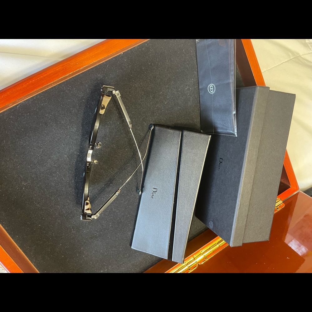 Dior Sunglasses black ladies brand new - Picture 10 of 11